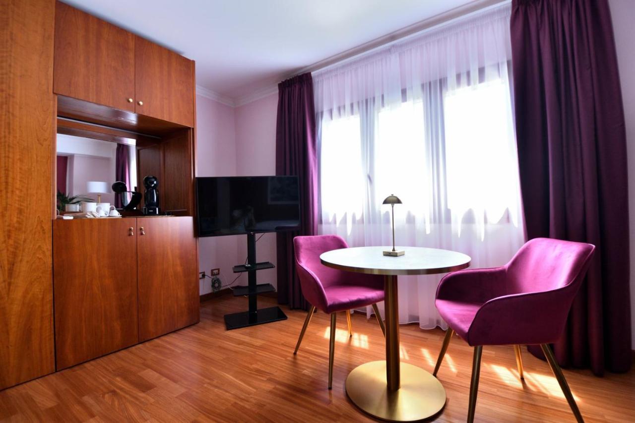 Bed and Breakfast Le Cinema Formia Esterno foto