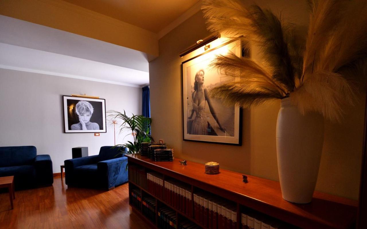Bed and Breakfast Le Cinema Formia Esterno foto