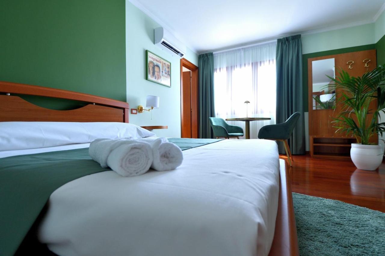 Bed and Breakfast Le Cinema Formia Esterno foto
